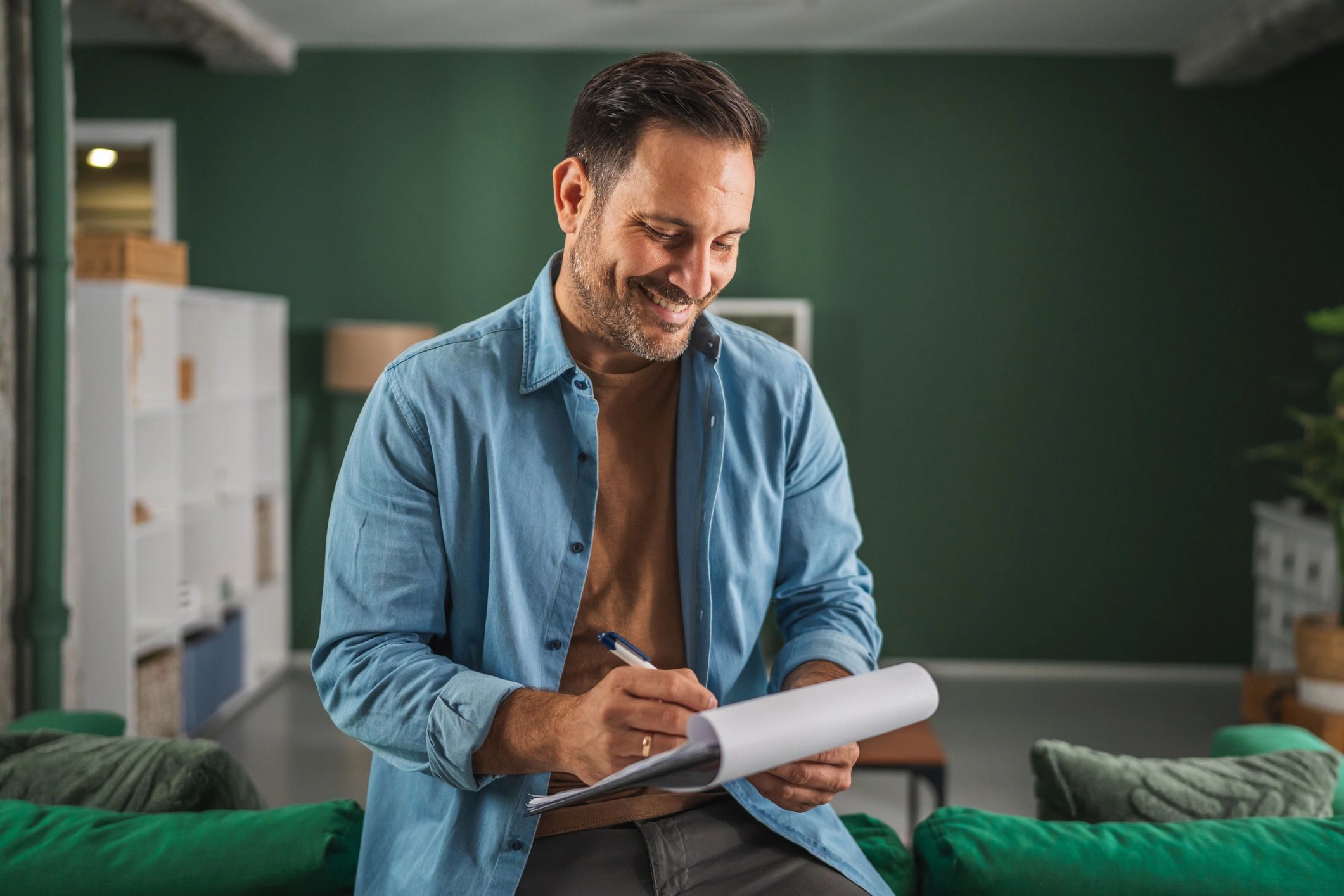 home inspection professional modern house